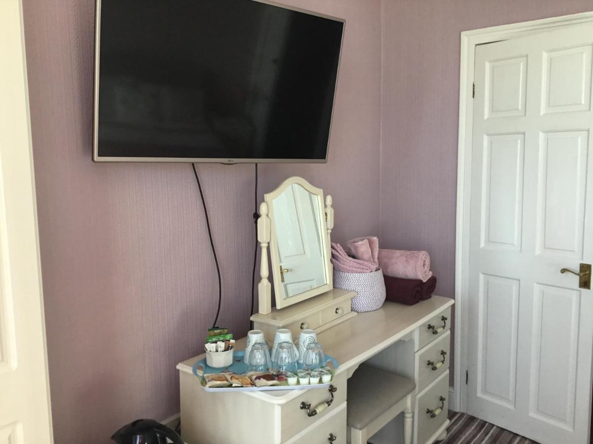 The Coventry Guest House โลเวสทอฟต์ ภายนอก รูปภาพ