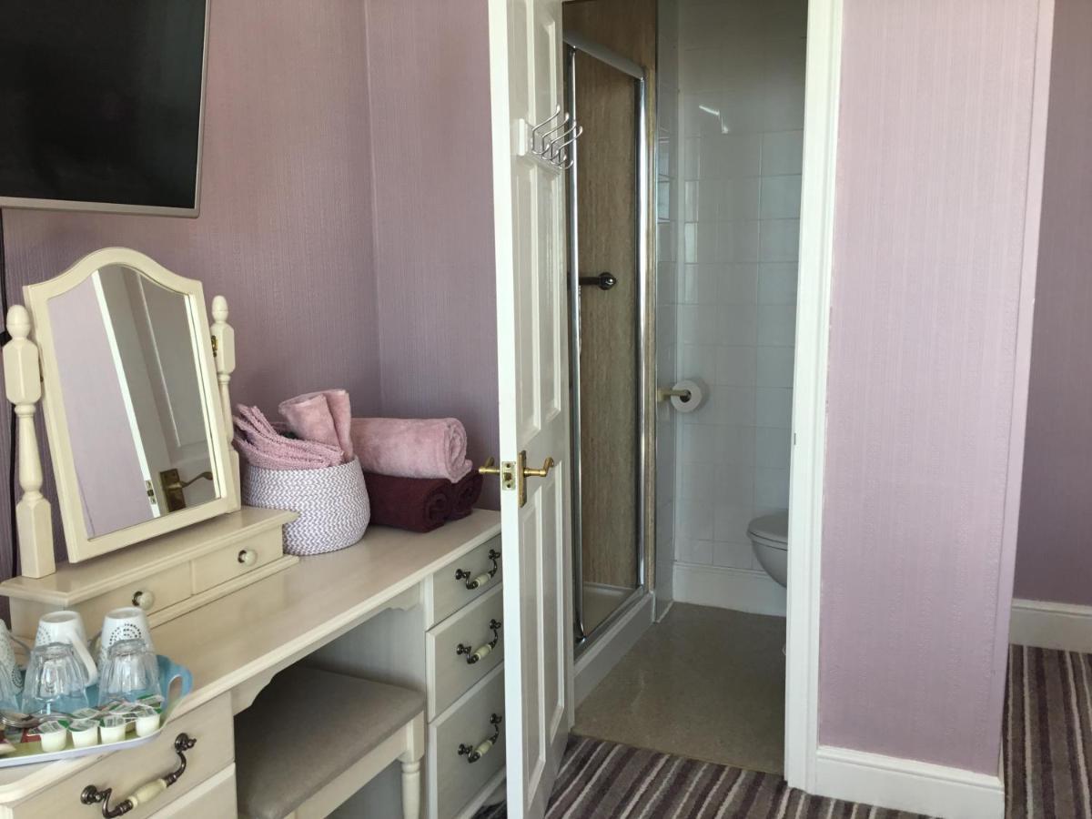 The Coventry Guest House โลเวสทอฟต์ ภายนอก รูปภาพ