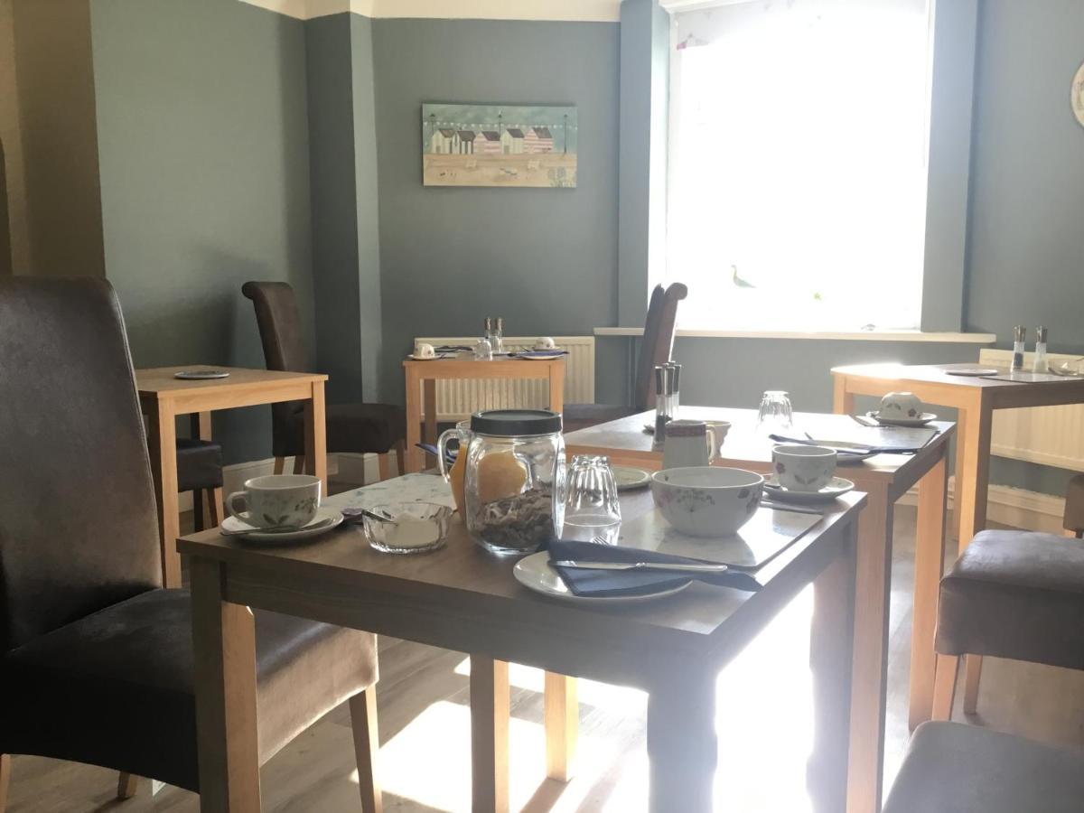 The Coventry Guest House โลเวสทอฟต์ ภายนอก รูปภาพ