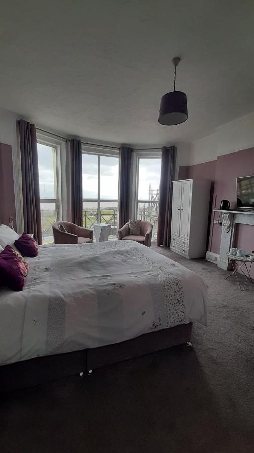 The Coventry Guest House โลเวสทอฟต์ ภายนอก รูปภาพ