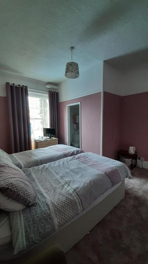 The Coventry Guest House โลเวสทอฟต์ ภายนอก รูปภาพ